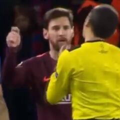 La broma de Messi a su amigo Cesc en pleno partido