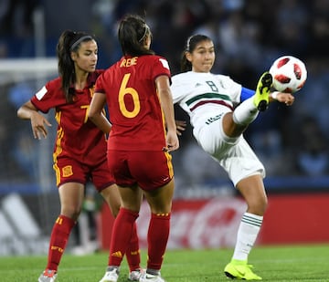 La capitana del histórico Tri femenil Sub-17 de Uruguay 2018 también fue el alma del equipo. La jugadora de Chivas Femenil logró tres valiosos goles (dos en cuartos de final ante Ghana y otro más ante Canadá en semifinales) y una asistencia para llevar a México al subcampeonato mundial de la categoría, la primea final para el Fútbol Mexicano Femenil.