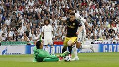 Navas se congraci&oacute; con el Bernab&eacute;u salvando este mano a mano a Gameiro en el minuto 17, con 1-0 en el marcador.