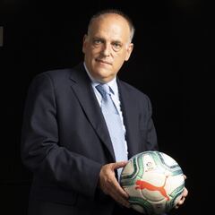 "Sin Messi y sin 270 millones de euros, plan perfecto"