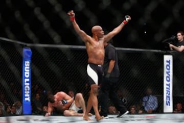 Anderson Silva creyó que lo había noqueado