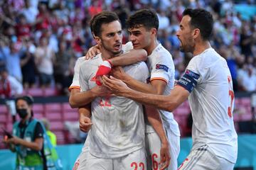 Sarabia empat¨® el partido. 1-1.