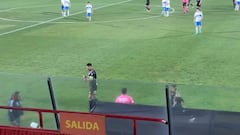Esteban Pavez se acercó al línea después del penal no cobrado a Palacios y esto le dijo