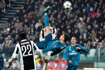 En los cuartos de final de la Champions League, el atacante portugués anotó un golazo de chilena en una histórica victoria ante la Juventus con el Rea Madrid, que posteriormente se coronaría campeón del certamen internacional.