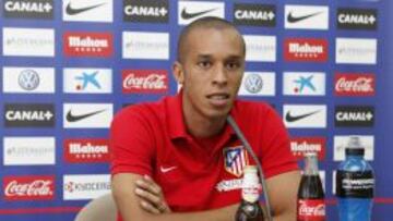 Miranda: "Hay que tener mucho cuidado con Balotelli"