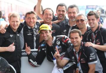 Johann Zarco celebra la victoria en Moto2.