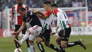 La U se complica y solo logra un trabajado empate ante Palestino