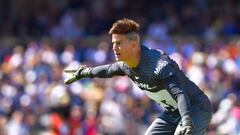 Uruguayan goalkeeper Sebastián Sosa says he got in touch with Pumas boss Rafael Puente del Río to propose his December move from Independiente.