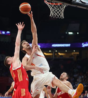 Andrey Vorontsevich y Pau Gasol.