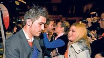 <b>VIGILADO. </b>David Villa volverá a ser la amenaza ofensiva de un Valencia que llegó ayer a Bilbao.