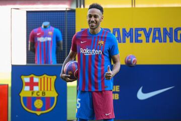 Presentación de Aubameyang como nuevo jugador del Fútbol Club Barcelona. 
