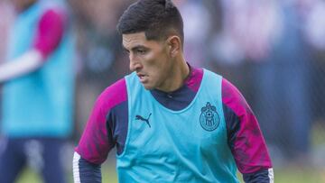 Víctor Guzmán, Chivas