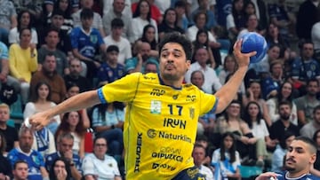 Salinas, protagonista de la jugada clave.