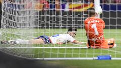 Iza y Manolo Reina durante un duelo entre Rayo Majadahonda y Mallorca.