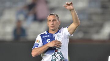 Debut: 17 de agosto de 1998
Retiro: 25 de noviembre del 2018
Ambos estuvieron en su última etapa de su carrera en el Pachuca.