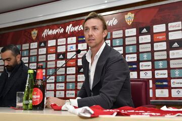 Guti durante su presentación.
