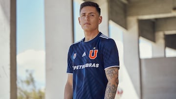 La indumentaria contará con la nueva tecnología adidas “Aeroready” y mantiene el color azul oscuro. El lanzamiento oficial de la camiseta será el 17 de diciembre y tendrá un valor de $49.990.