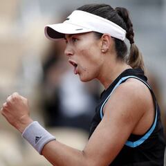 Muguruza se pone en modo Roland Garros y barre a Larsson