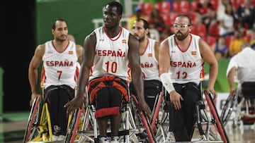 España rueda en busca de la medalla de oro ante EE UU