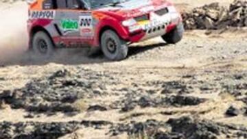 <b>HAY CARRERA. </b>Roma le saca dos segundos en la general a Alphand.