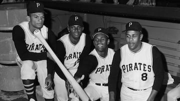 Hace 50 a&ntilde;os, los Pirates enfrentaron a los Phillies en un juego que empuj&oacute; el cambio racial
 