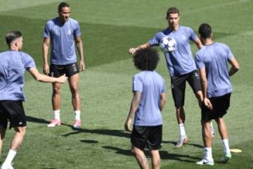 Último entrenamiento del Real Madrid antes del derbi