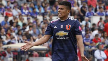Futbol, Universidad de Chile vs Universidad Catolica
Fecha 27, campeonato Nacional 2018
El jugador de Universidad de Chile Rafael Caroca controla el balon durante el partido de primera division contra Universidad Catolica disputado en el estadio Nacional de Santigo de Chile.
27/10/2018
Ramon Monroy/Photosport
Football, Universidad de Chile vs Universidad Catolica
27th date, National Championship 2018
Universidad de Chile's player Rafael Caroca controls the ball during the first division football match against Universidad Catolica held at the National stadium in Santiago, Chile.
27/10/2018
Ramon Monroy/Photosport