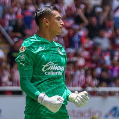 Chivas renueva al ‘Tala’ Rangel