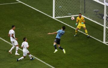 1-0. Cavani marcó el primer gol.