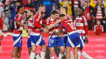 07/12/24 PARTIDO SEGUNDA DIVISION
GRANADA - RACING SANTANDER
TERCER GOL MYRTO UZINI 3-0 ALEGRIA