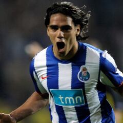 O Jogo escoge gol de Falcao como el mejor del siglo