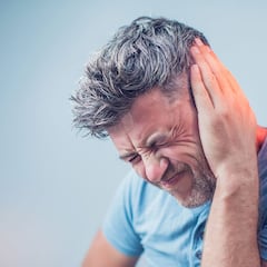 Qué significa escuchar zumbidos extraños en los oídos: tu cerebro esta pidiendo ayuda
