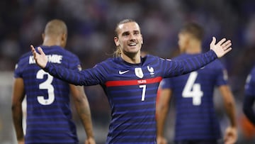 Soccer Football - World Cup - UEFA Qualifiers - Group D - France v Finland -  Groupama Stadium, Lyon, France- September 7, 2021   France&#039;s Antoine Griezmann celebrates scoring their second goal REUTERS/Stephane Mahe