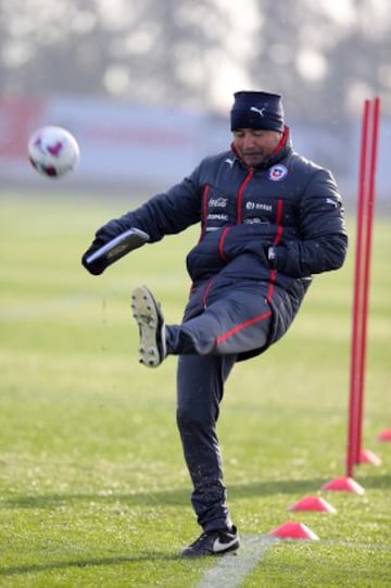 La primera jornada de la selección chilena en el Monasterio Celeste. Hoy se sumó Edson Puch y arribaron Gonzalo Jara y Miiko Albornoz.