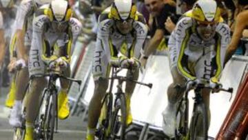 El Columbia venció la crono nocturna y Cavendish es el primer líder