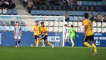 El gol de la jornada llegó en Segunda RFEF: Juampa Barros, para el Compos a lo Ibrahimovic