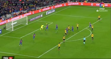 Gerard Piqué goal wrongly disallowed for offside