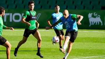 Jorge Pombo y Juan Guti¨¦rrez a¨²n no han debutado con el Racing.