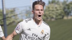 Dani G&oacute;mez celebra un gol con el Castilla en el playoff de ascenso a Segunda contra el Cartagena.