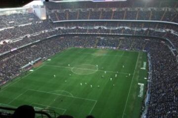 64.213 espectadores asitieron a la goleada merengue. Hac¨ªa 10 a?os que el Real Madrid no marcaba 7 goles en Liga. El ¨¢rbitro del partido fue Turienzo ?lvarez y no mostr¨® ninguna tarjeta.