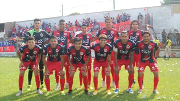 CD FAS y Gullit Peña clasifican a cuartos de final en El Salvador