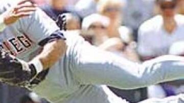 <b>EN ACCIÓN. </b>Ken Caminiti fue una de las estrellas de las Grandes Ligas en la década de los noventa, hasta proclamarse MVP en 1996.