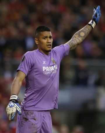 Alphonse Areola vuelve al PSG después de estar un año cedido en el Villarreal.