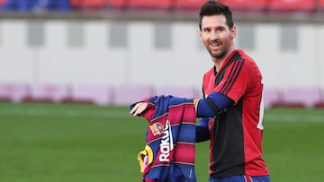 El Barça pide a Competición que le quite la amarilla a Messi por su homenaje a Maradona