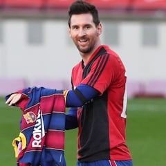 El Barça pide a Competición que le quite la amarilla a Messi por su homenaje a Maradona