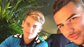 Theo Hern¨¢ndez y Marcos Llorente siendo compa?eros en el Alav¨¦s.
