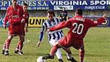 MAL ENCUENTRO. Los dos equipos aburrieron a los espectadores, que vieron muy poco fútbol.