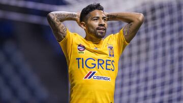 Javier Aquino, Tigres