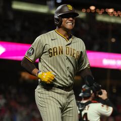 Yankees sign Juan Soto to record deal