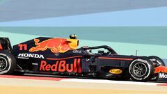 'Checo' Pérez, el más rápido en la sesión de la mañana en Bahréin